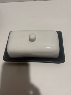 Ceramic Butter Dish with Lid - White and Black